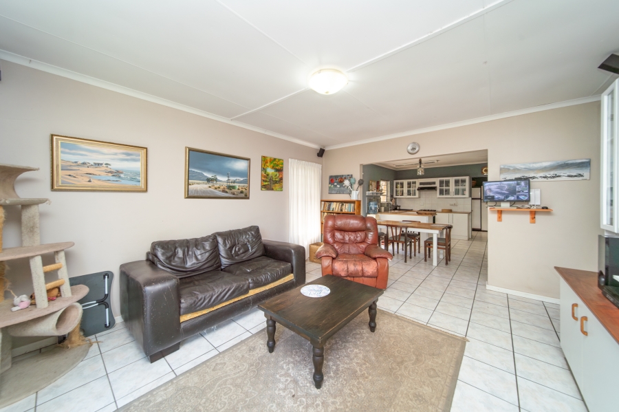 4 Bedroom Property for Sale in Beacon Bay Eastern Cape